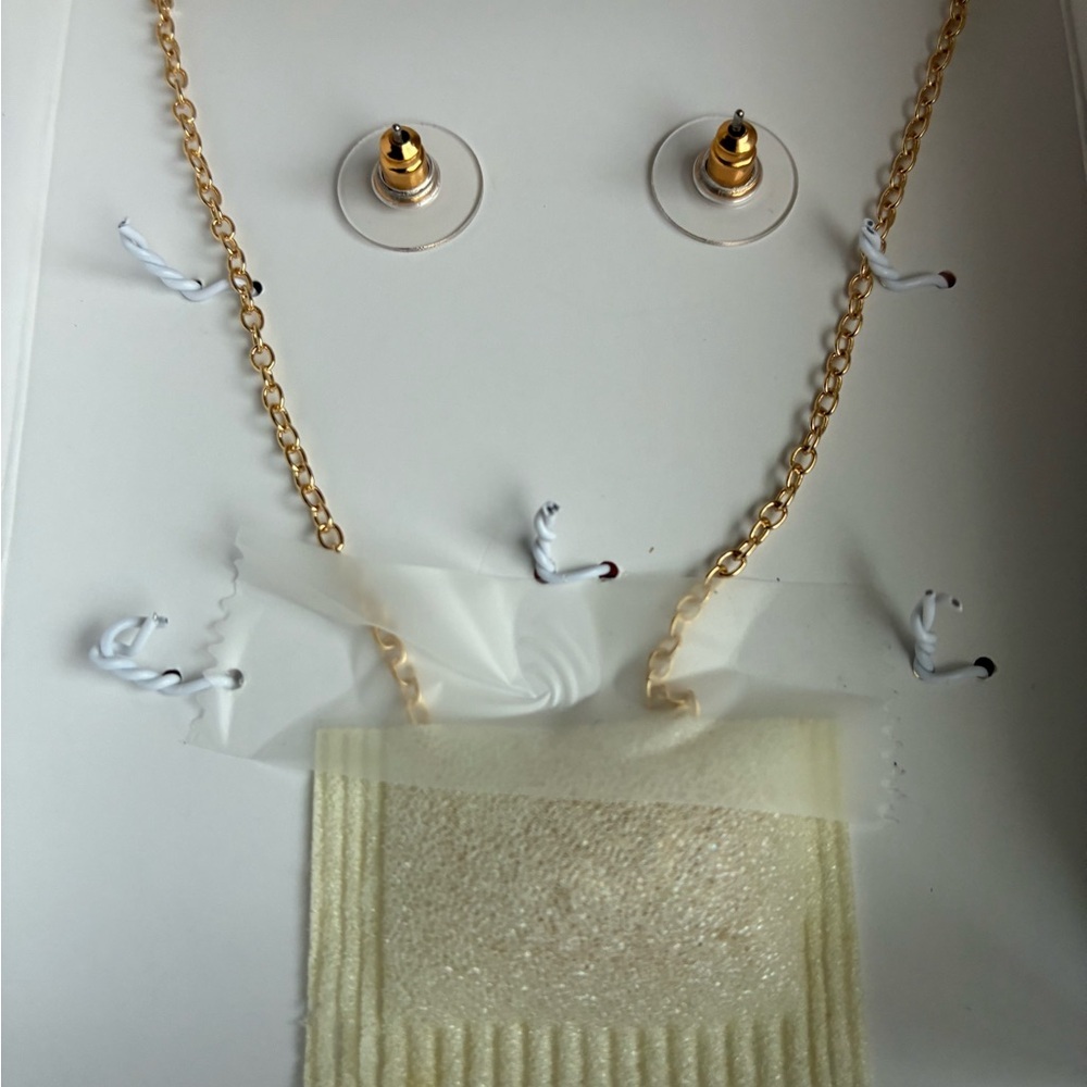 Napier Gold and Red Heart Necklace Set - Picture 6 of 8